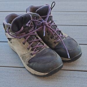 Teva Grandview Hi Top Hiking Boot